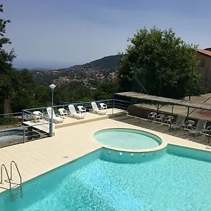 Selene Hotel